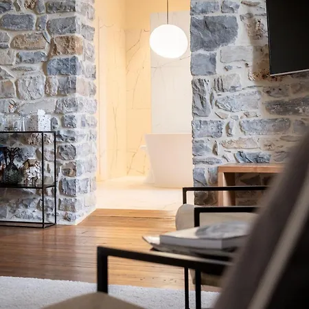 Couvent De La Salette & Otel