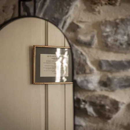 Couvent De La Salette & فندق