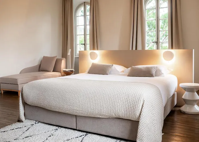 Couvent De La Salette & Hotel Millau