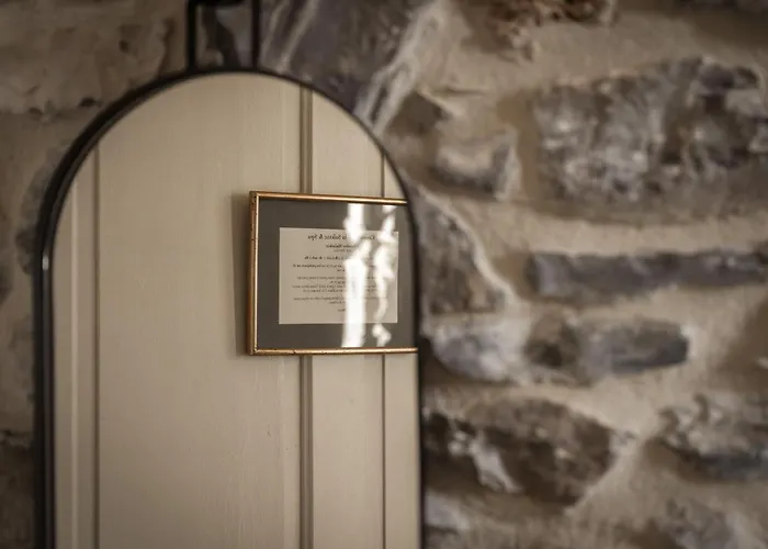 Couvent De La Salette & فندق