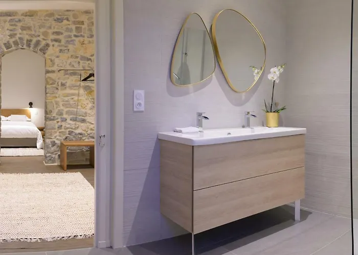 Couvent De La Salette & Hotel Millau